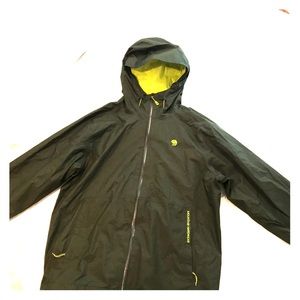 Men’s Large Mountain Hardwear Rain Jacket